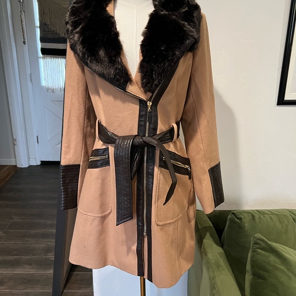 Via Spiga Camel Outerwear - Picture 1 of 8